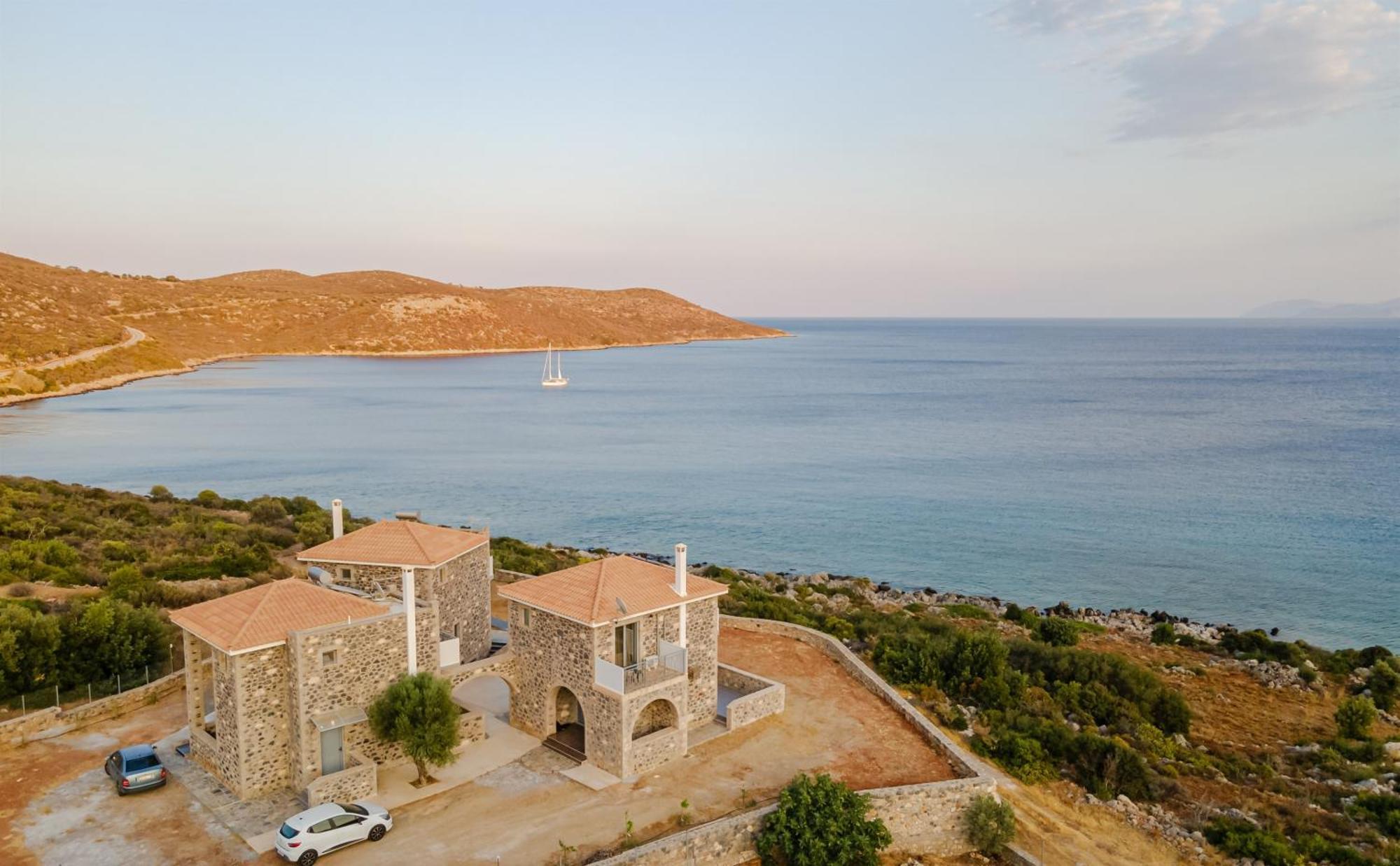 Katerina'S Villas - Monemvasia Beachfront Stone Paradise מראה חיצוני תמונה